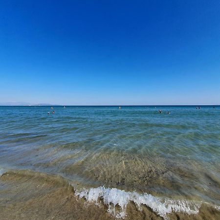 Artemis Bay Apartments Near Sea And Airport 外观 照片